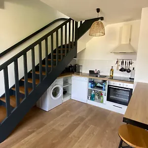 La - Sleep In Appartement
